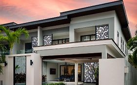 Serenity Jomtien Pool Villas